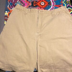 Old Navy khaki Cargo Shorts size 40